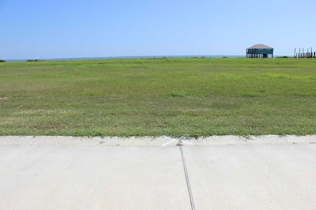 3033 Coastal Springs Loop