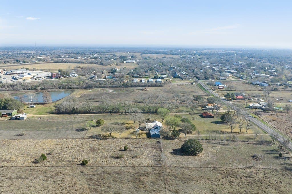 407 Farm To Market Road 955