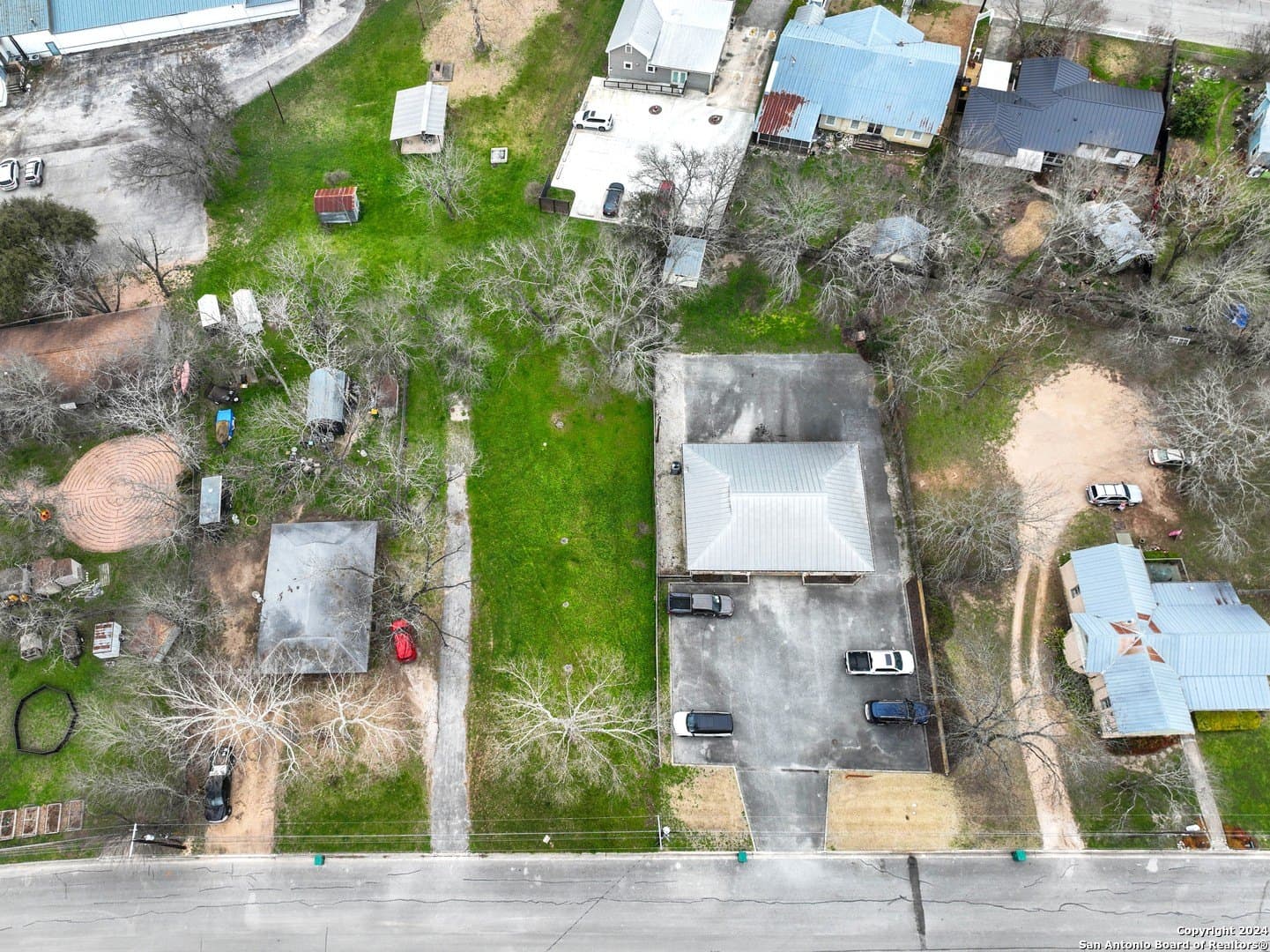 115 PECAN ST