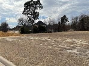 925 Belclaire Circle