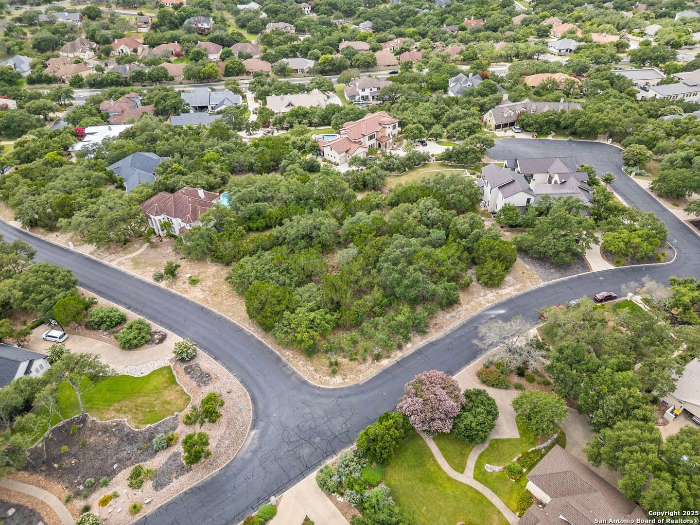 8007 Windermere