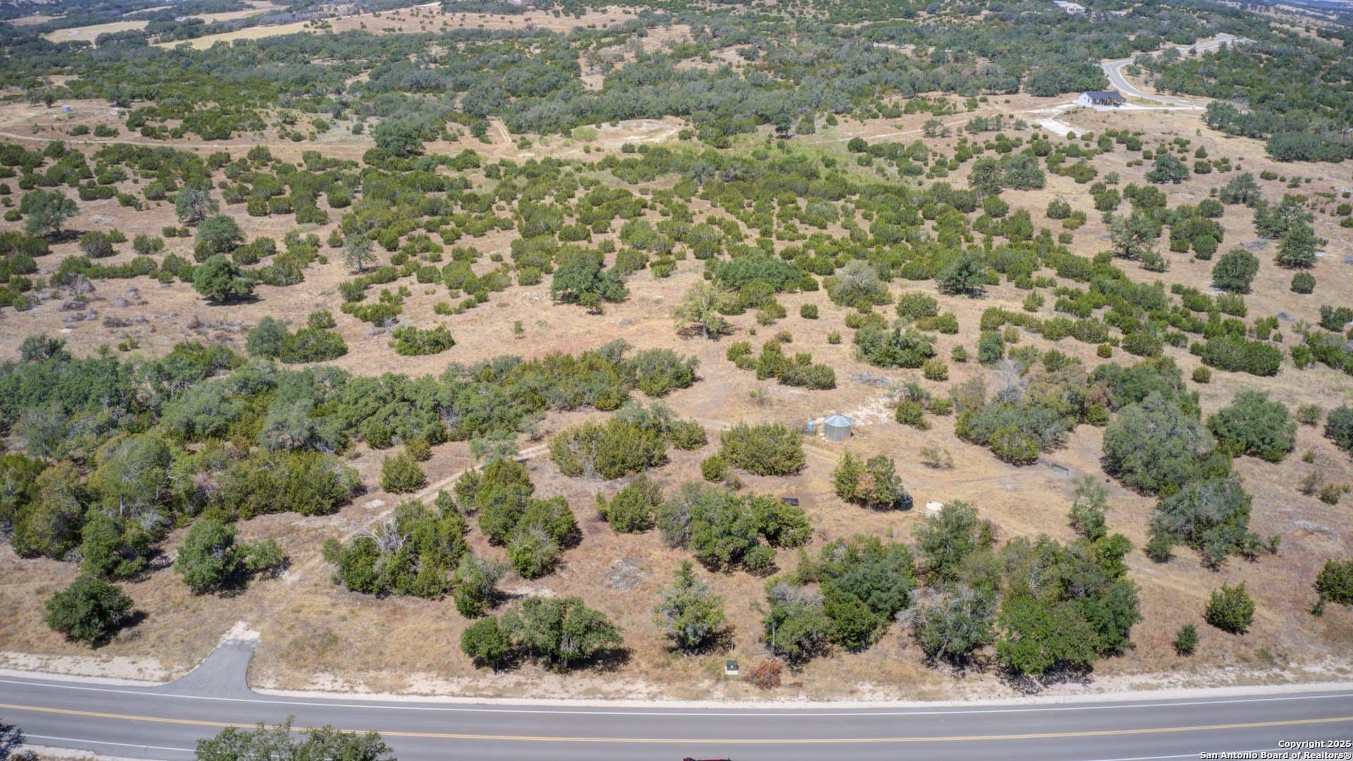 Skyline Drive lot: 04