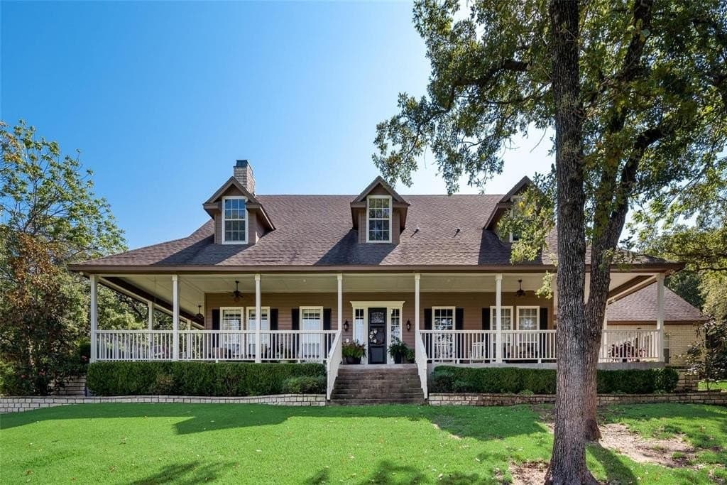 3325 Creek Road