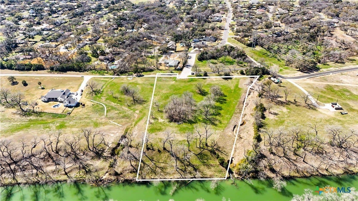 540 Guthrie Drive lot: 1A
