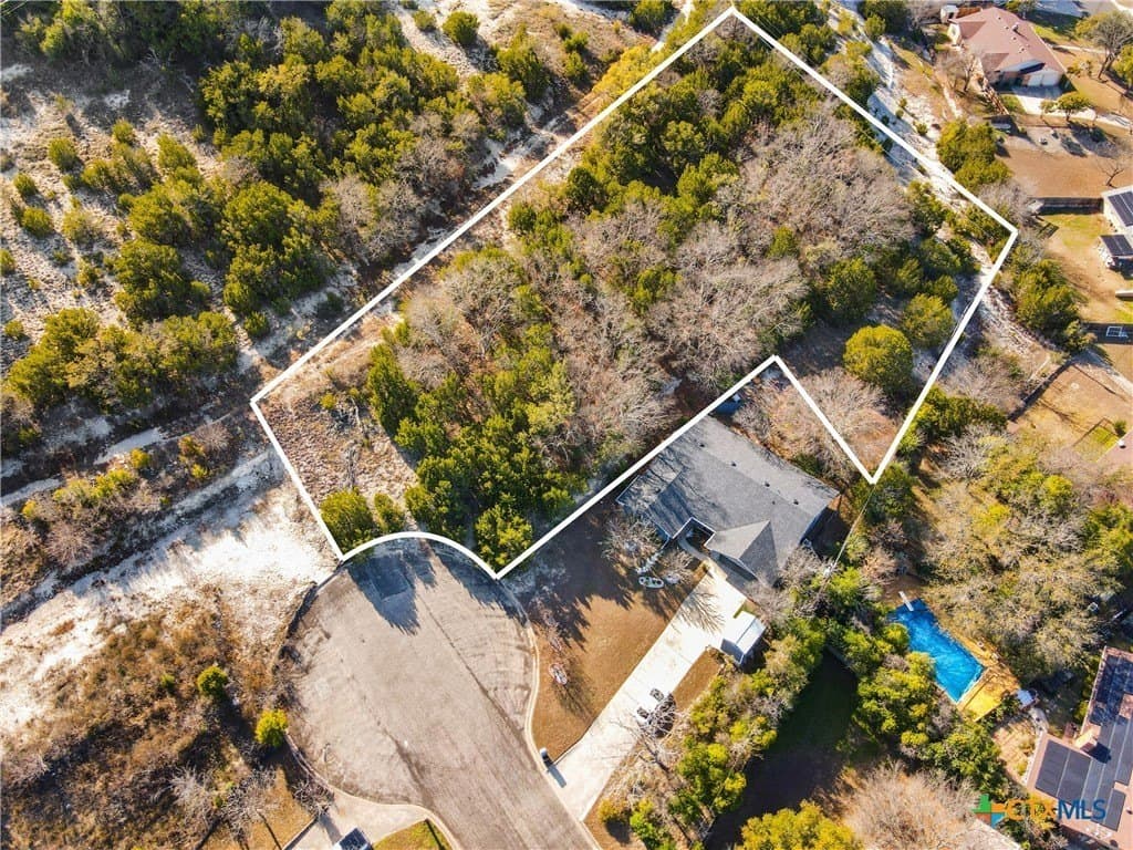 1714 Forest Hills Drive lot: 12