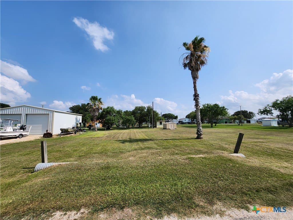 Swallow Drive lot: 633-634