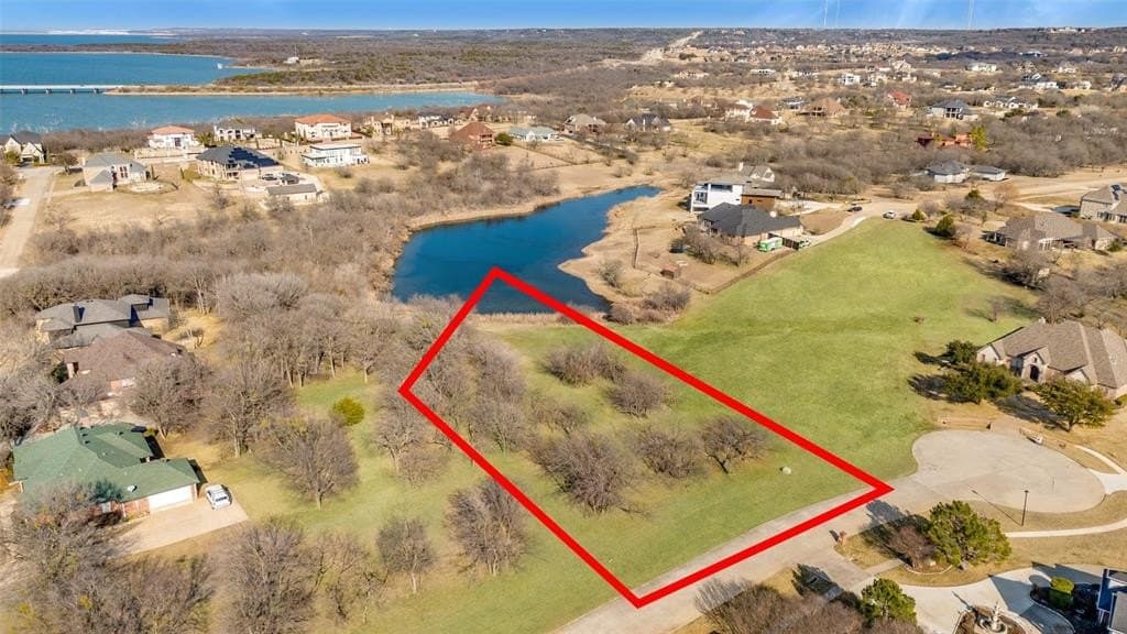 1111 Lake Vista Court