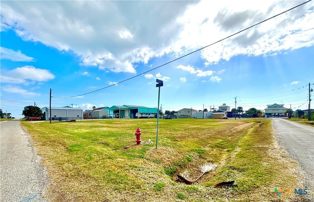 Olive Street lot: 7,8