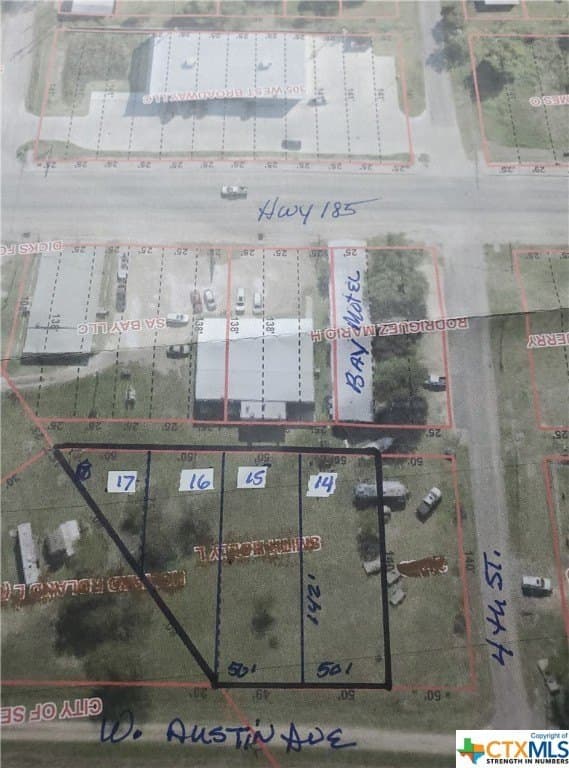 303-309 W Austin Avenue lot: 14