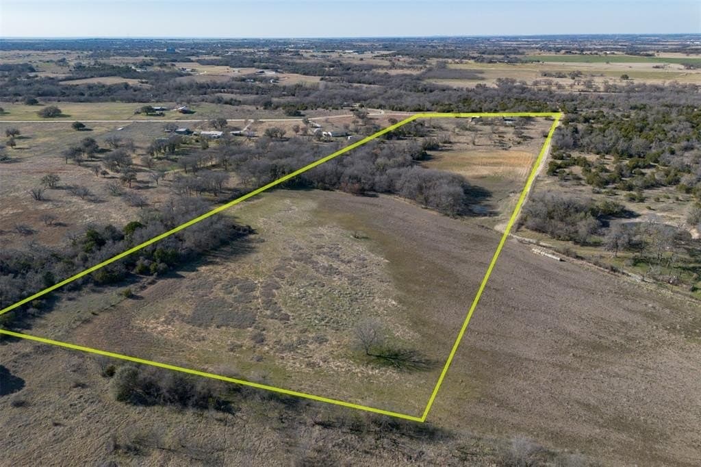 1208 Private Road 1399