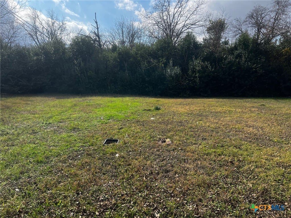 413 Avenue E lot: 11