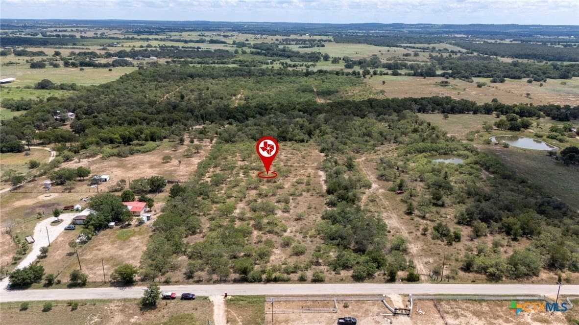 Fox Lane lot: 2